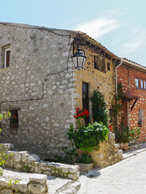 village autour de nice tourrettes sur loup
