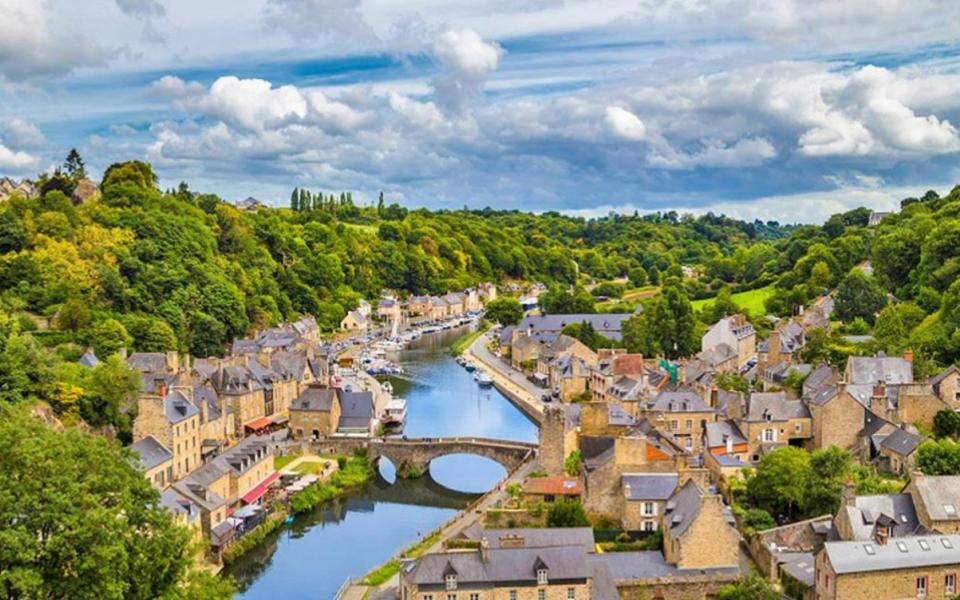Dinan avec les Chèques-Vacances
