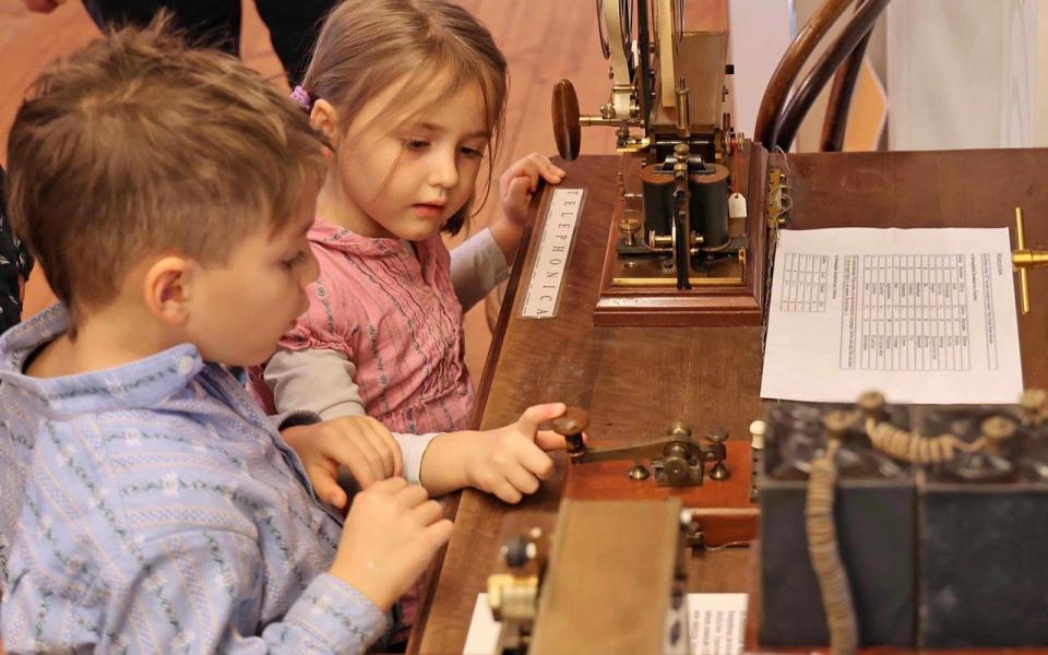 que faire avec les enfants quand il pleut visiter un musée